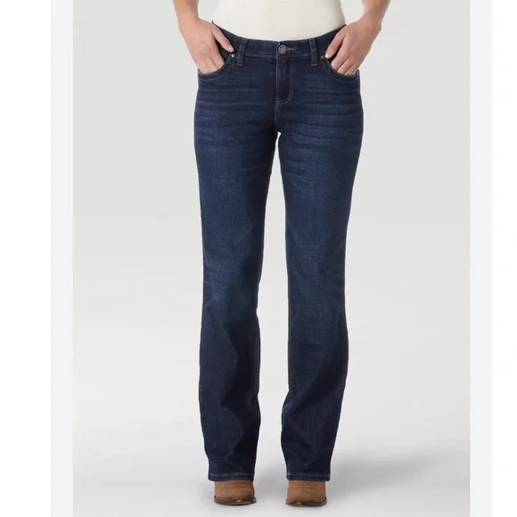 WRANGLER Ultimate Riding Jeans Q-BABY Mid-Rise Bootcut Classic Blue 9/10X38 Tall - Picture 10 of 10